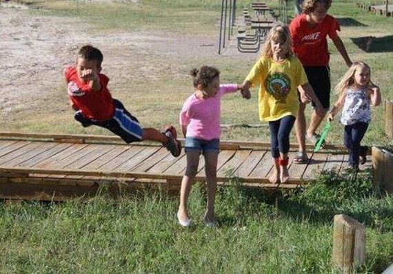 weird things kids do in playgrounds