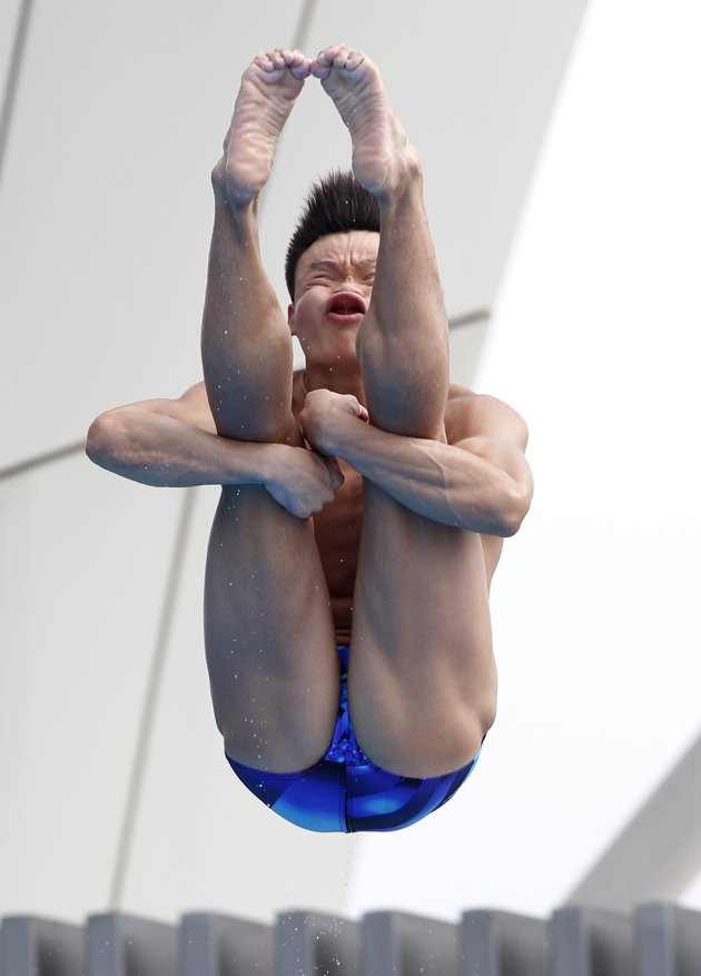 diving face japanese diver