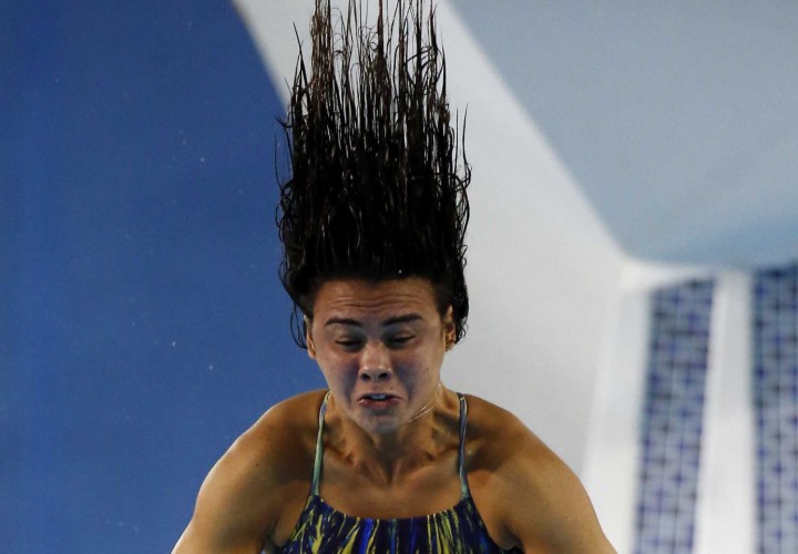 diving face hairstyle