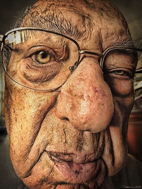 wrinkles old people men