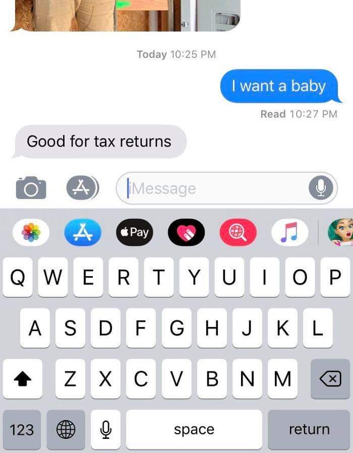 Women Text Their Boyfriends That They Want A Baby