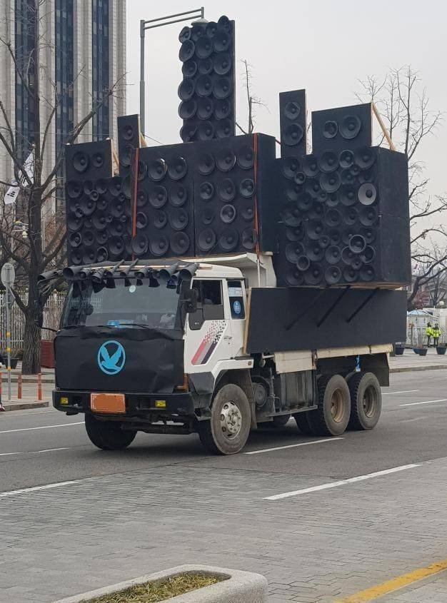 truck speakers