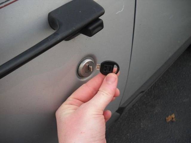 broken car key