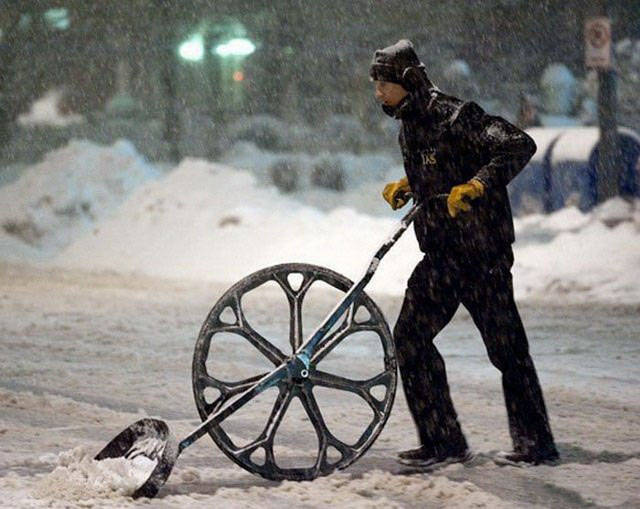 wheel snow shovel