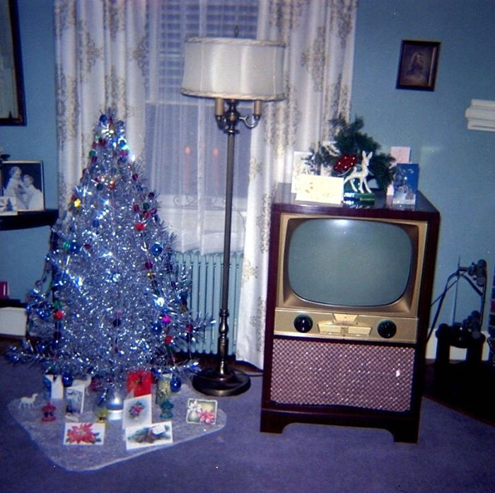 36 Photos Of Christmas Home Decor In The 1950s And 1960s