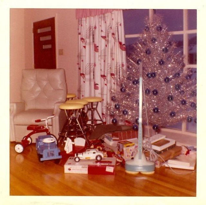 36 Photos Of Christmas Home Decor In The 1950s And 1960s