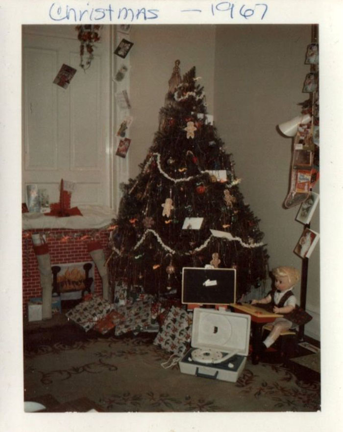 36 Photos Of Christmas Home Decor In The 1950s And 1960s