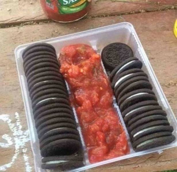 oreos and salsa - Sa