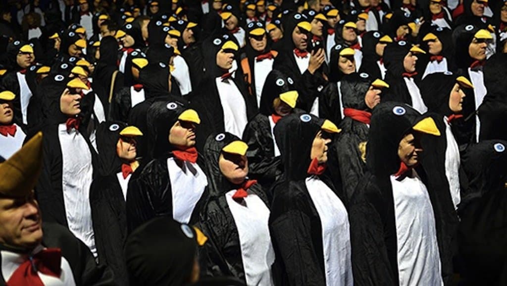 Largest Group of Humans in Penguin Suits

In London, 373 people dressed in penguin outfits assembled by City Hall and then went for a stroll around Tower Bridge, which lasted just over a mile.