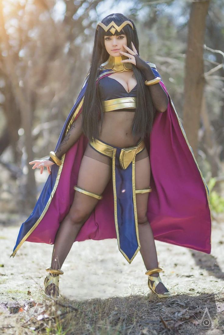 12 of the Best & Enticing Tharja Cosplay pics.