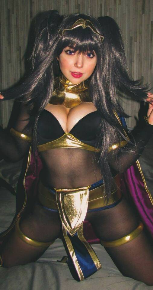 12 of the Best & Enticing Tharja Cosplay pics.