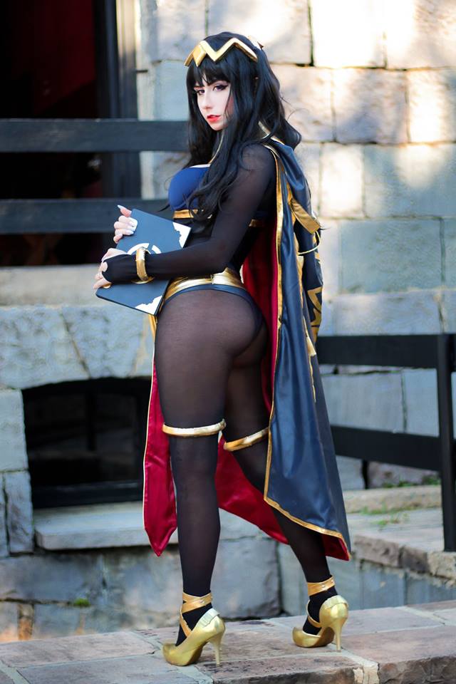 12 of the Best & Enticing Tharja Cosplay pics.