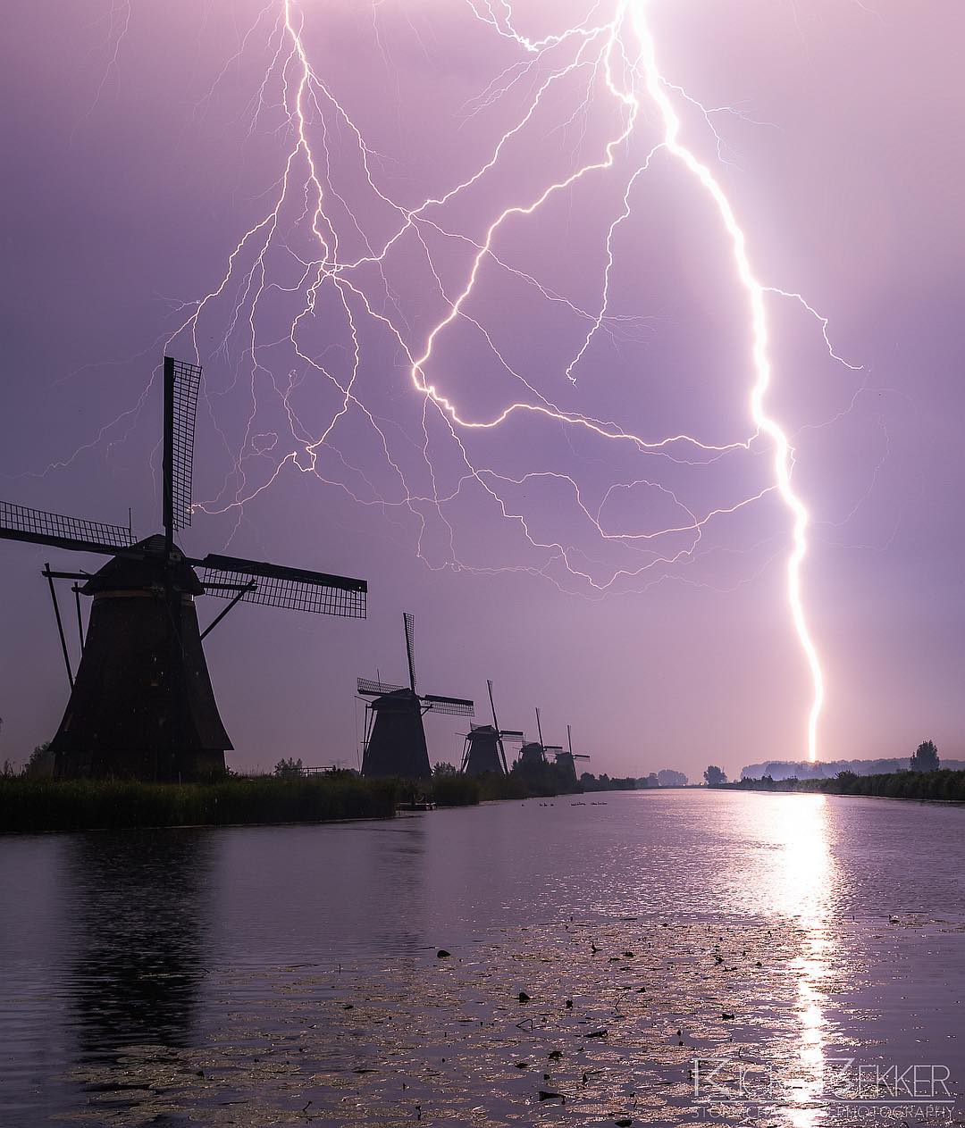 6 Amazing Photos That Show The Endless Power Of Nature