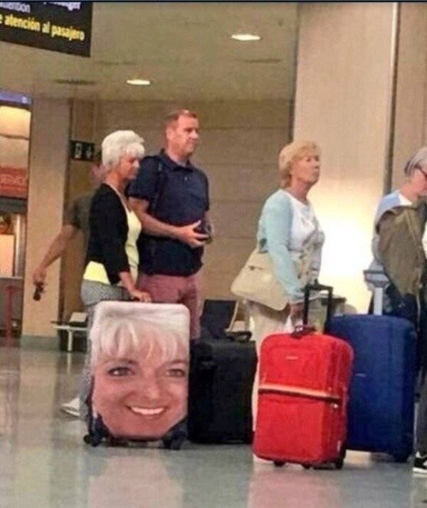 printing face on luggage