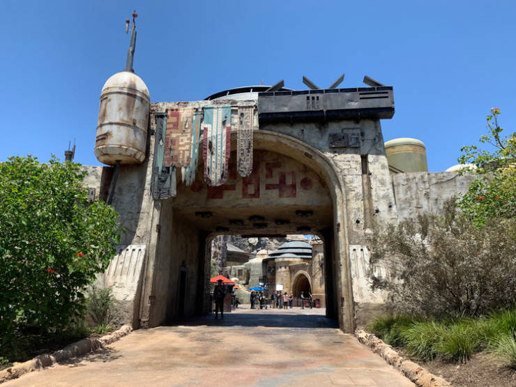 Disneyland's Star Wars: Galaxy's Edge Theme Park -