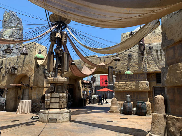 Disneyland's Star Wars: Galaxy's Edge Theme Park