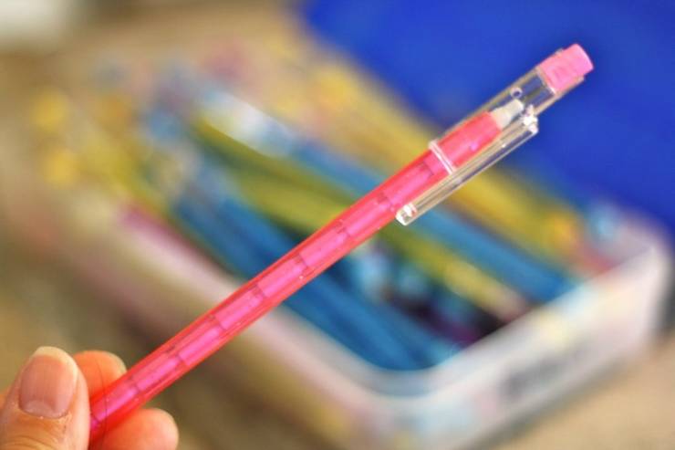 You’re a true 90s kid, if you remember these pencils!