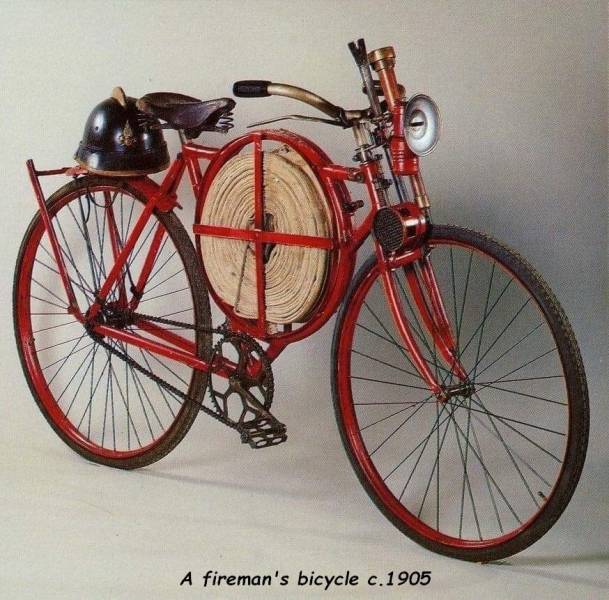 fireman's bicycle 1905 - A fireman's bicycle c.1905