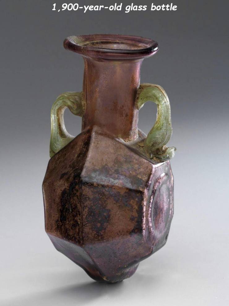 vase - 1,900yearold glass bottle