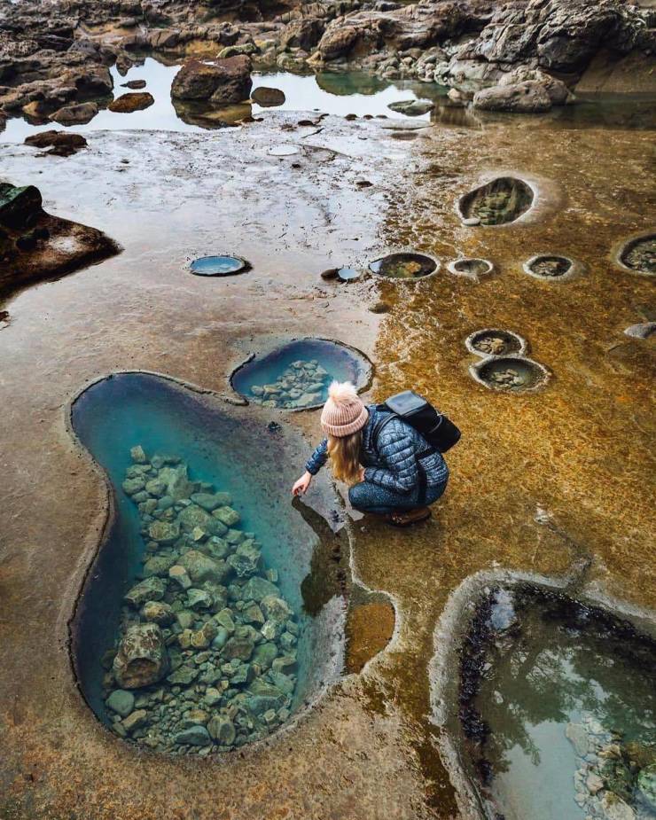 funny pics - crystal blue tide pools in canada - 10 2