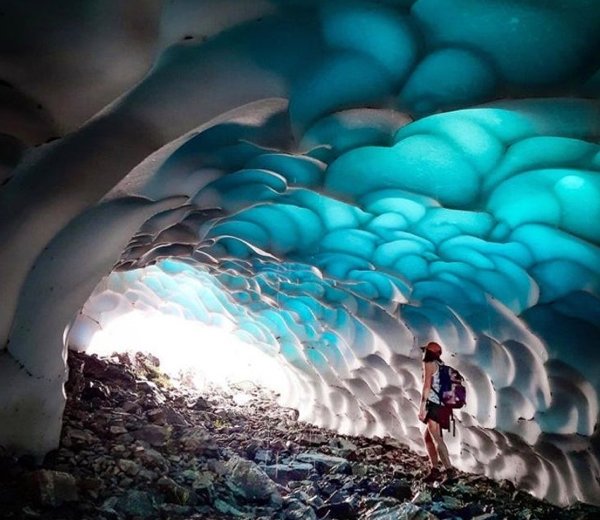 “Mesmerizing ice cave in Argentina”