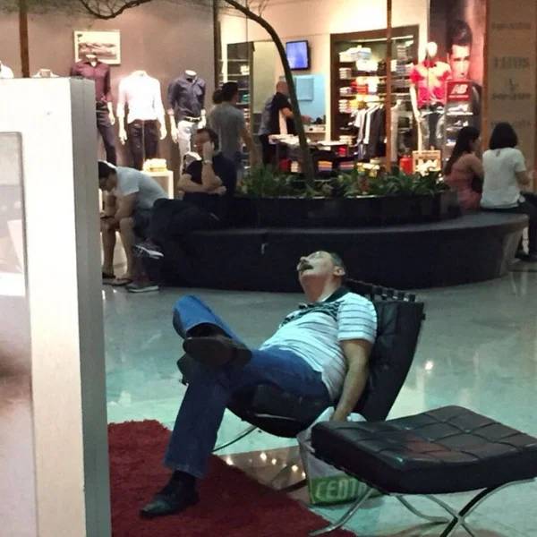 27 Dudes Bored Out of Their Minds While Their Partner Shops