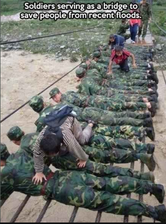 will restore your faith in humanity - Soldiers serving as a bridge to save people from recent floods. Xon