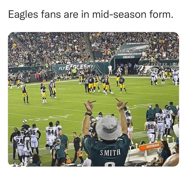 player - Eagles fans are in midseason form. Geico Fly Eaglesply 55 19 Boa Irlit 1944 Hie 24 Gatorade Smith