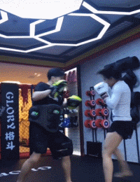 Chinese Kungfu girl is very troublesome