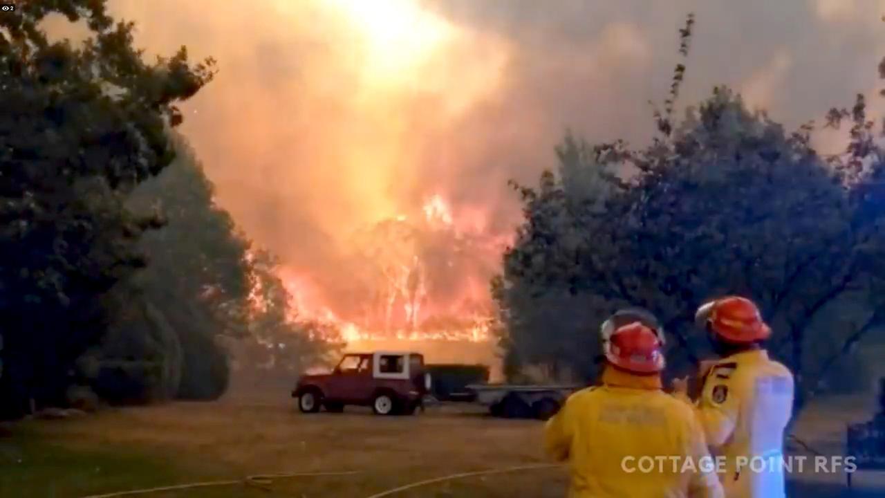 australia wildfires - Cottage Point Rfs