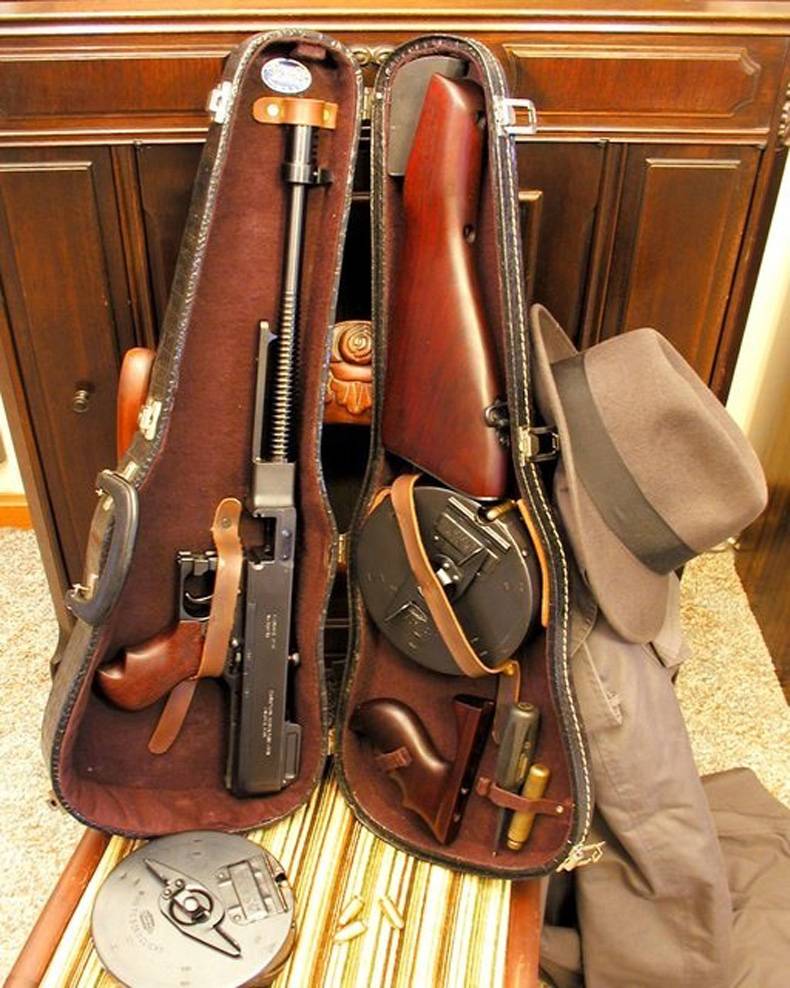 tommy gun in a violin case