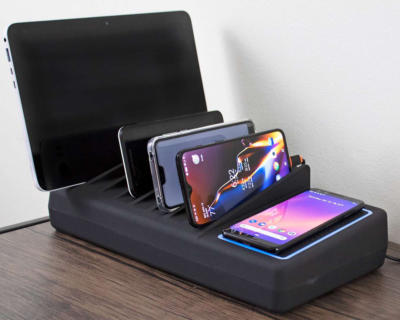 Non-Gaming Accessories - Charging Station