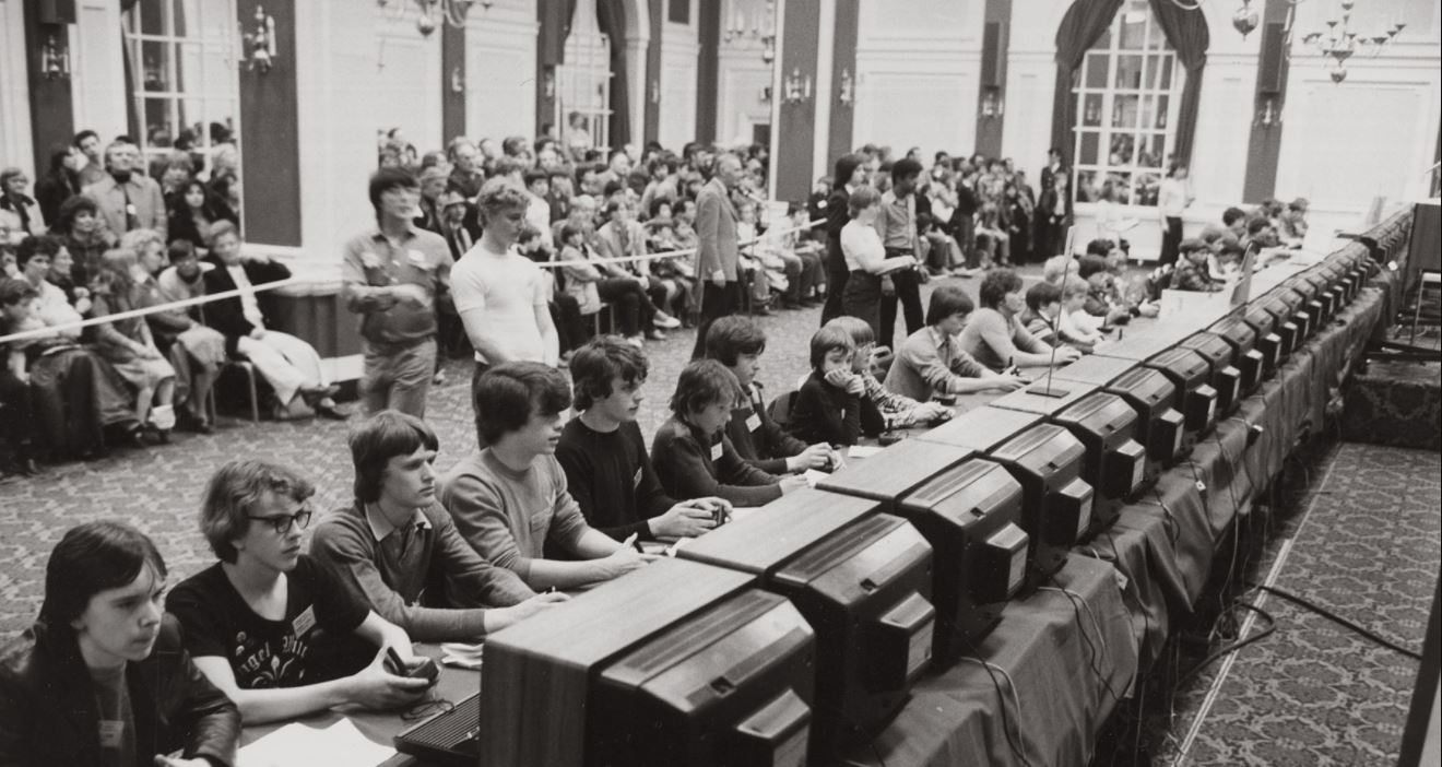 strange video game contests - 1980 Space Invaders Tournament