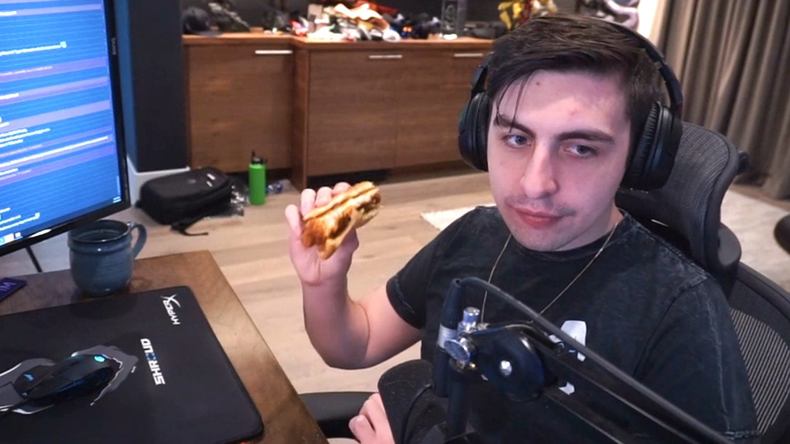 Twitch Streamers Annoying  - Eating While Streaming