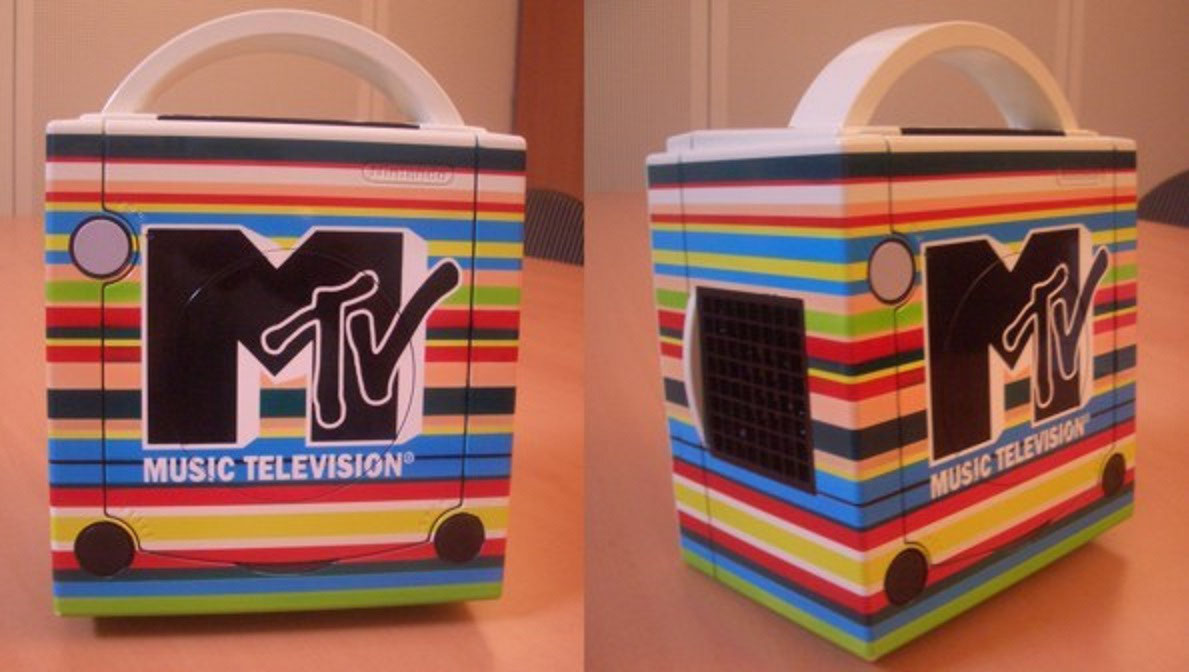 Weird and WTF Custom Consoles - MTV Gamecube
