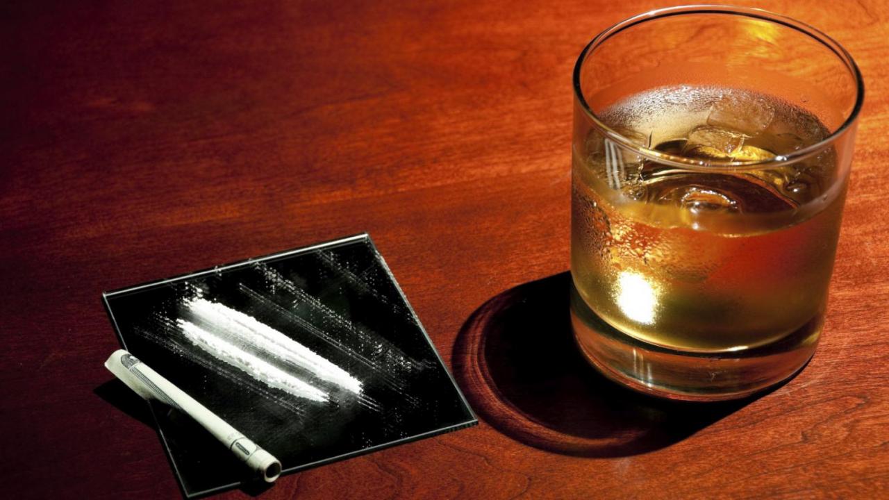 alcohol facts - facts about drinking - alcohol and cocaine