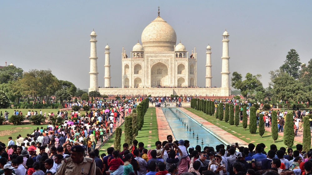 Disappointing Tourist Destinations - Taj Mahal