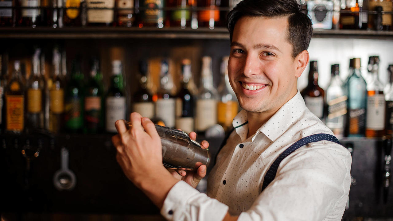 dream jobs - worst jobs - smiling bartender
