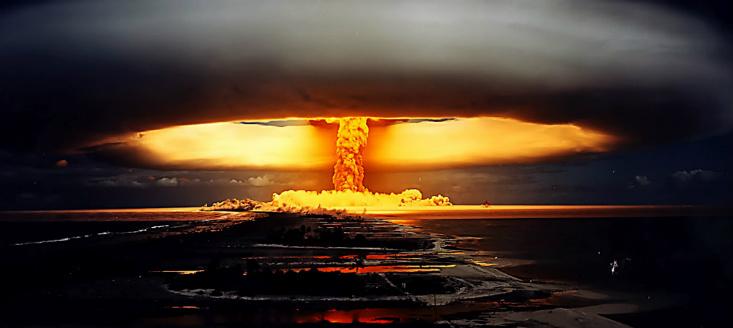 shower thoughts - During a nuclear explosion, there is a certain distance of the radius where all the frozen supermarket pizzas are cooked to perfection.