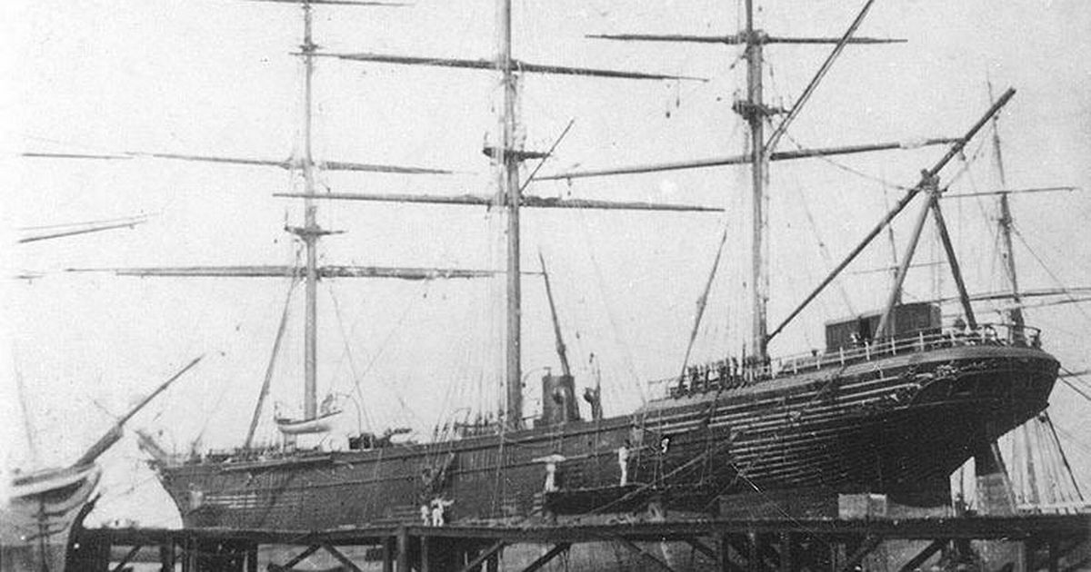 Civil War facts - The final Confederate surrender of the US Civil War took place on the River Mersey, in Liverpool, England, when a Confederate warship (CSS Shenandoah) learned of the North’s victory while abroad.