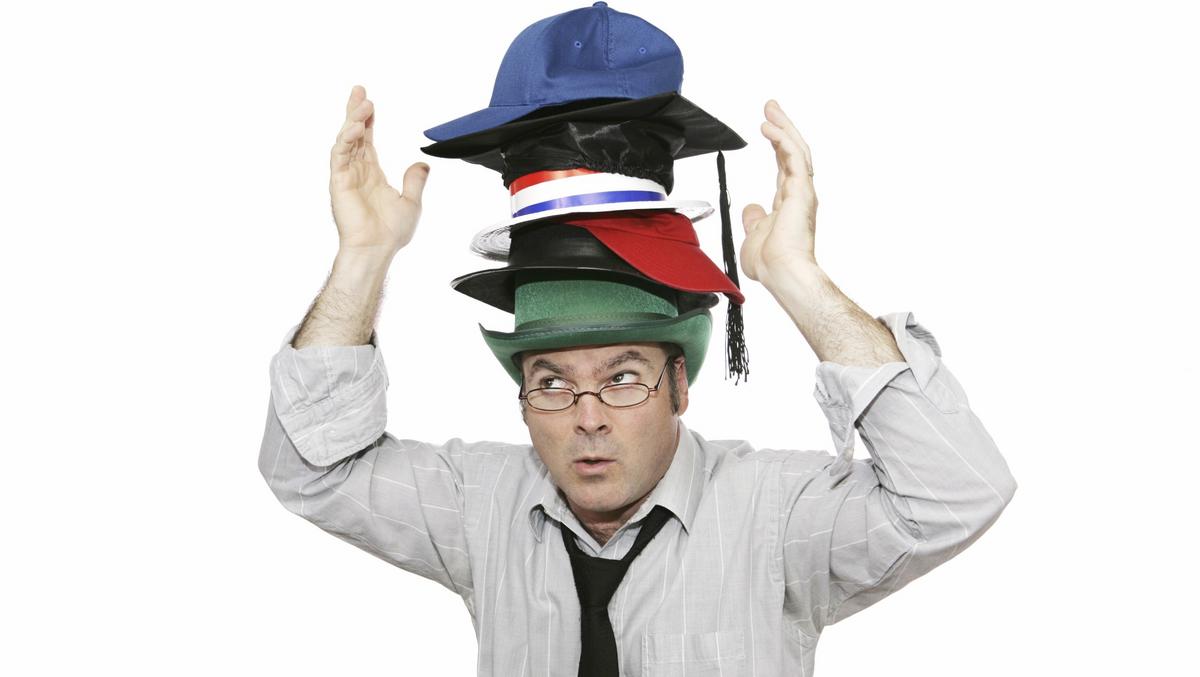 new job red flags - wearing multiple hats