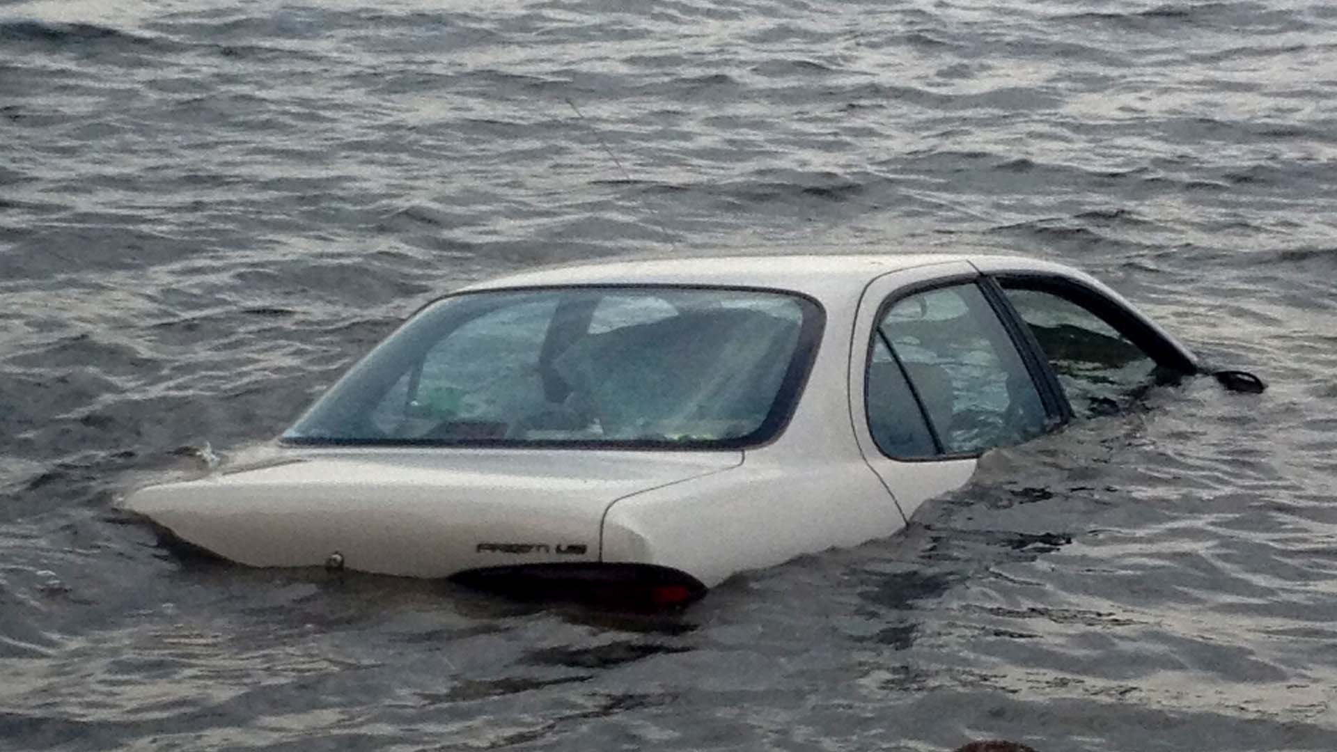dangerous survival myths - If you go into a lake when in a car don’t wait until the car fills with water, just open the window and get out ASAP.