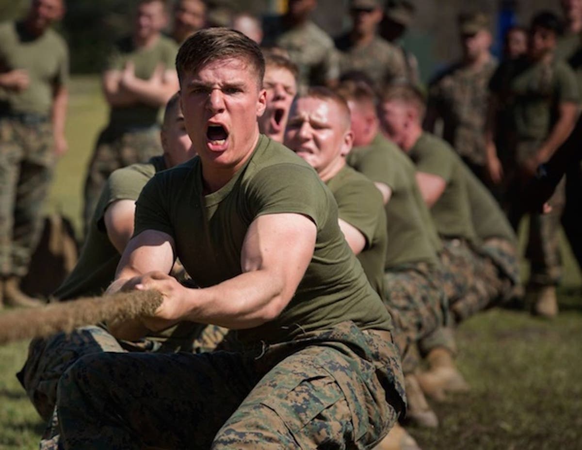stupid badass moves - us marines tug of war