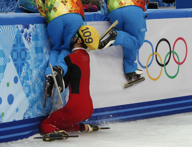 worst winter olympic fails - Kexin Fan  crash