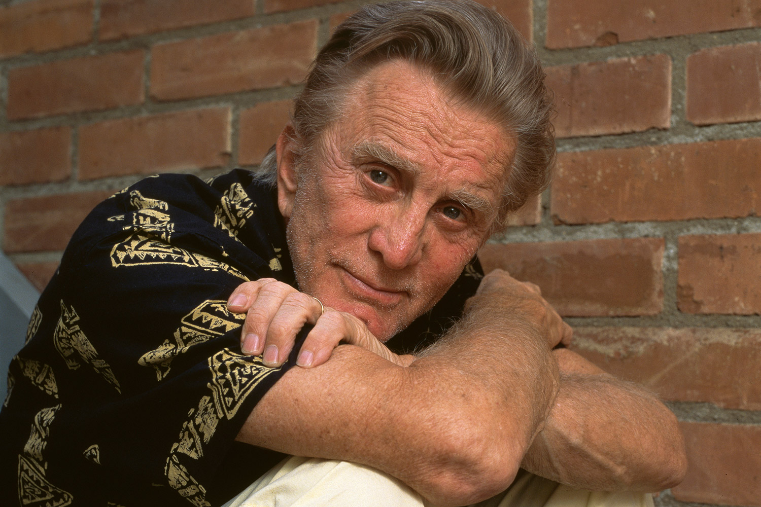celebrities who committed crimes - Kirk Douglas (probably) raped a 14-year-old Natalie Wood.