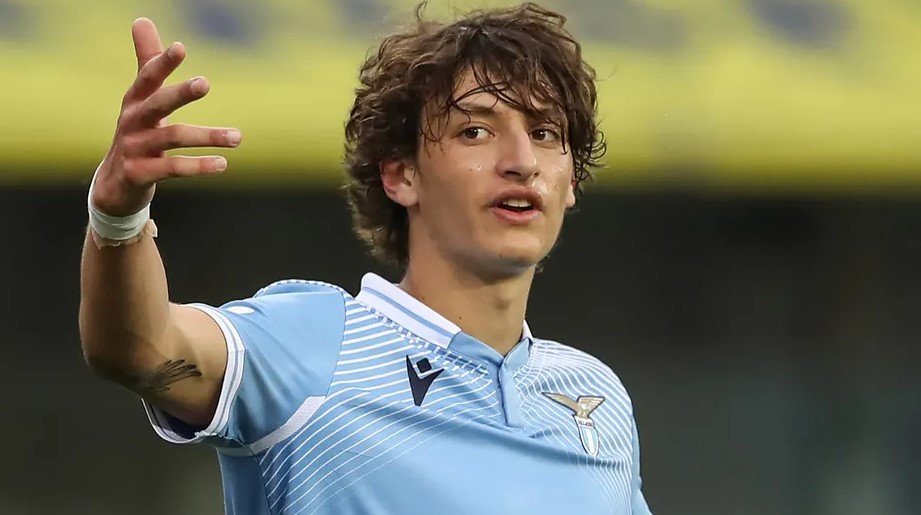wtf facts about Mussolini - Mussolini's great-grandson is a soccer player who plays on the right wing at Lazio