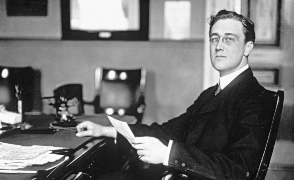 Revolutionary War Facts - Future US President Franklin Delano Roosevelt was once an aspiring screenwriter. In 1923 he submitted a film screenplay about American Revolutionary War naval captain John Paul Jones to Paramount Pictures that was rejected