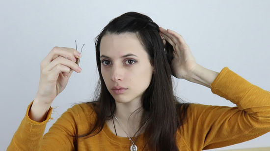 Things Men Learned in a Relationship - girl putting in bobby pins