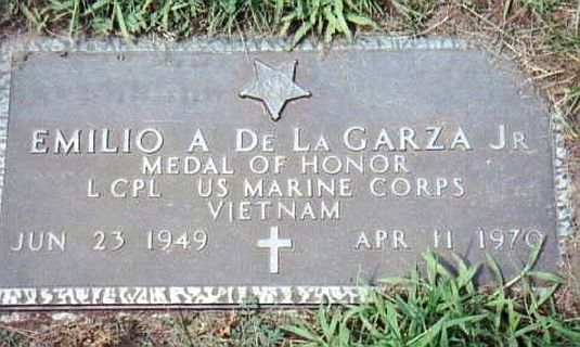 Vietnam War Facts - grave - Emilio A De La Garza Jr Medal Of Honor L. Cpl Us Marine Corps Vietnam