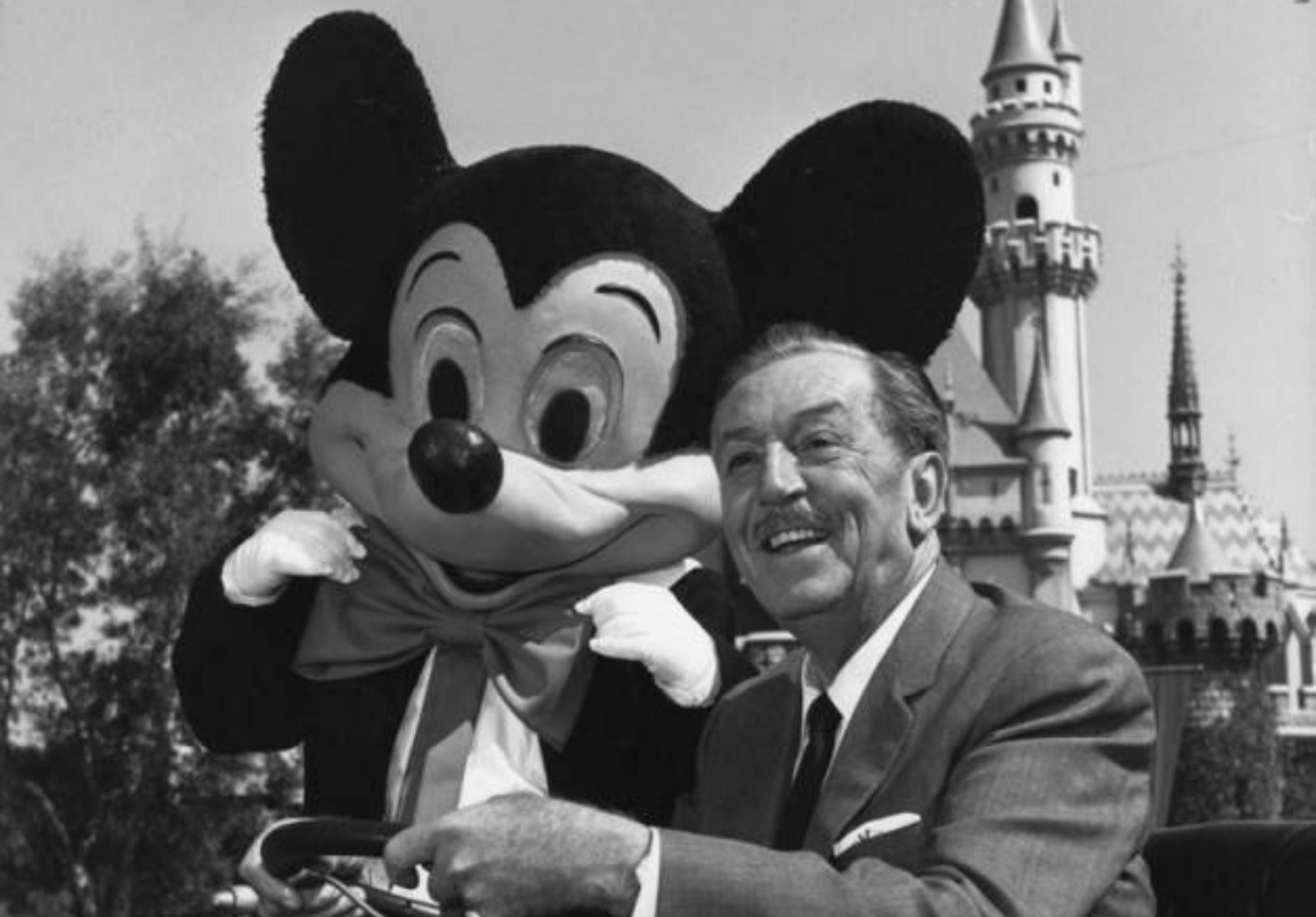 mickey mouse facts - Walt Disney was once filmed physically performing the role of Mickey Mouse as a reference for the animators of a 1930s short. Sadly, no known copies of the footage exists.-u/-Paraprax-